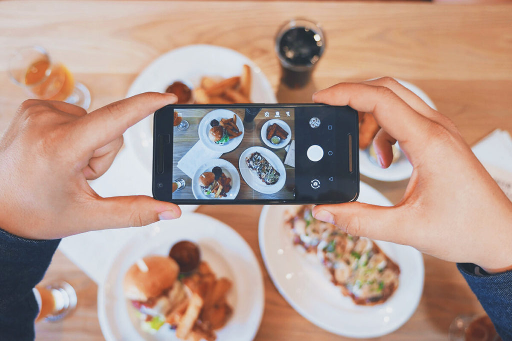 スマホの写真整理にはアプリを活用！おすすめアプリも紹介